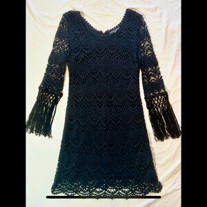 MISS ME BLACK SCALLOP CROCHET MINI DRESS WITH TASSELS. M (BIN C)